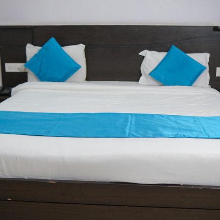 Hotel Quality Time Udaipur Exterior photo