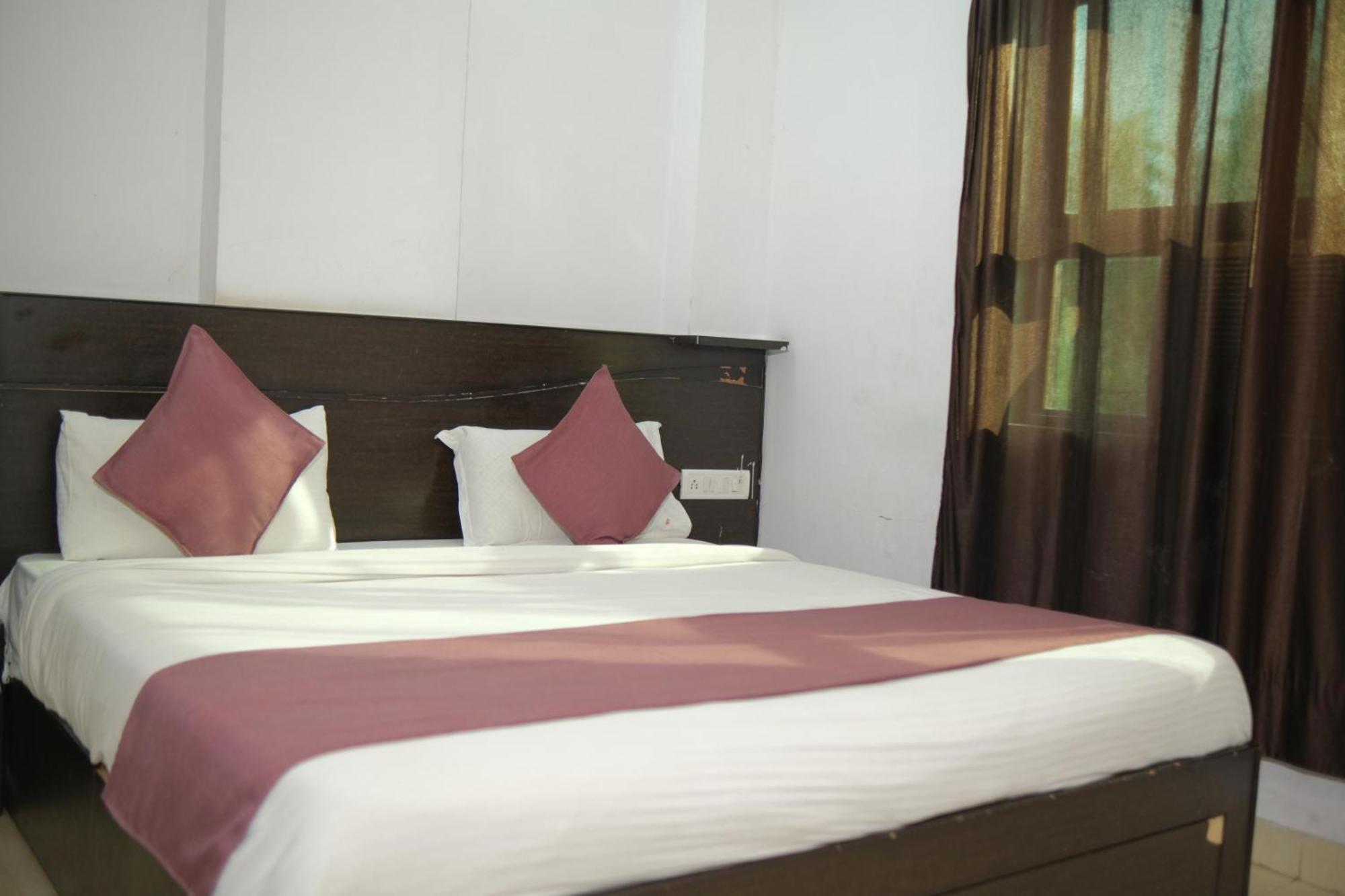 Hotel Quality Time Udaipur Exterior photo