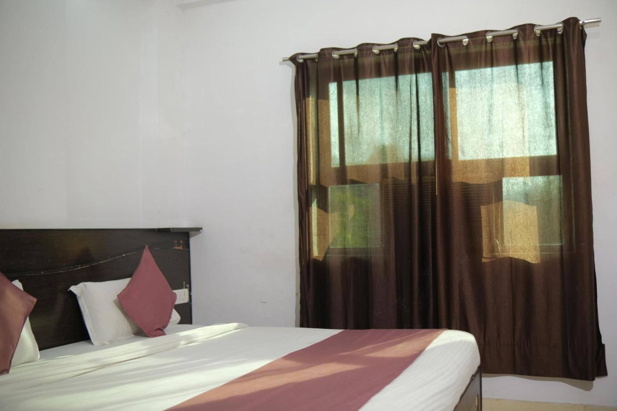 Hotel Quality Time Udaipur Exterior photo